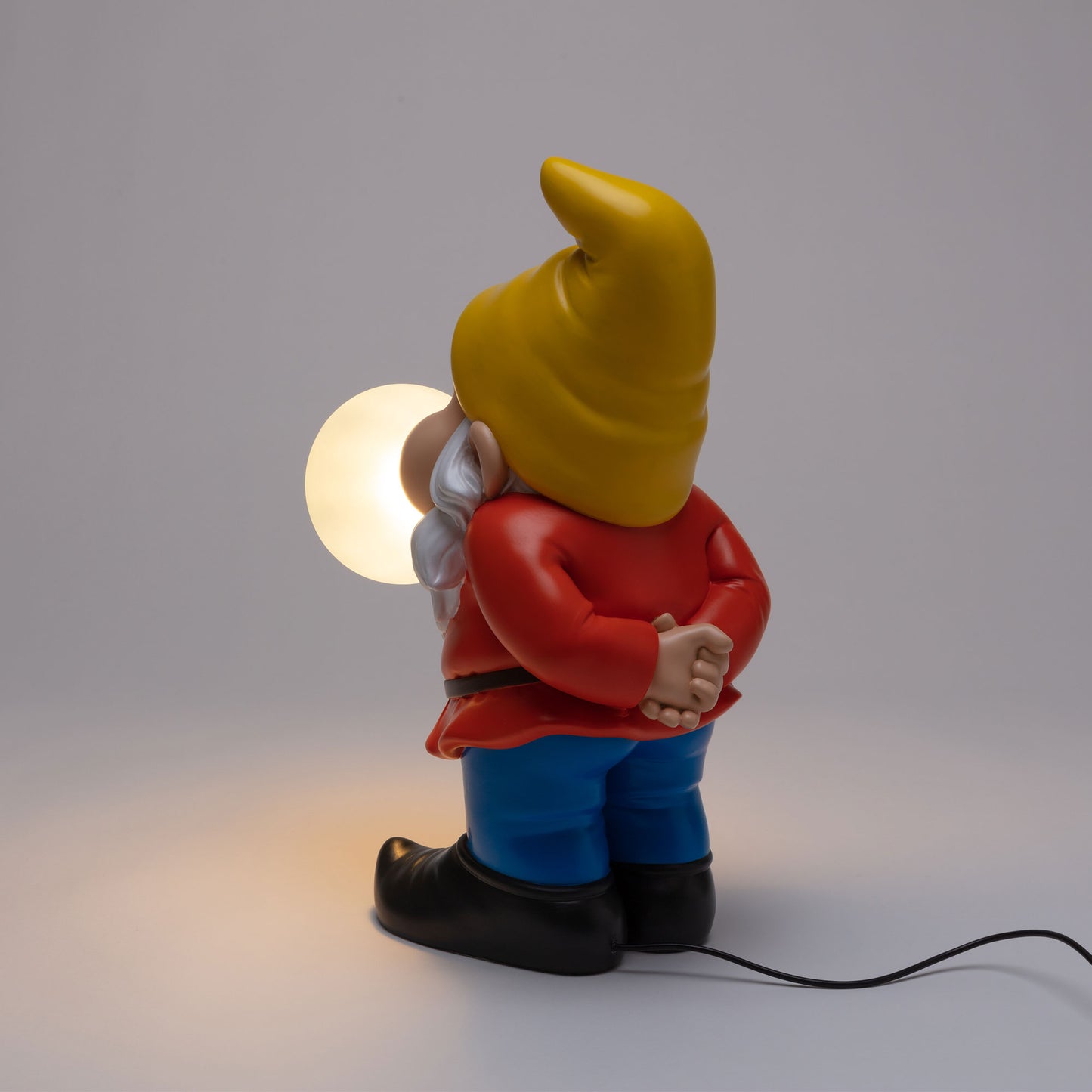 Snooping Gummy Lamp